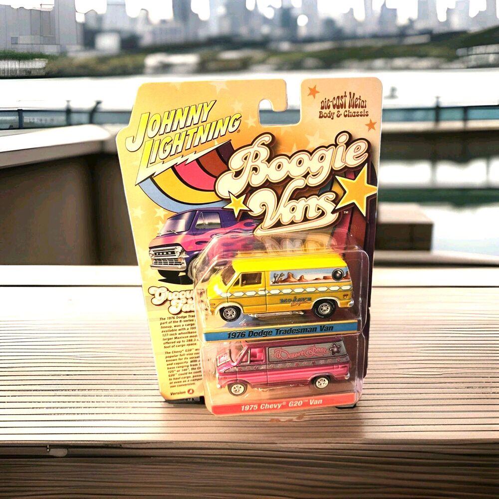 Johnny Lightning 2025 Release 1 Boogie Vans A 1:64 Scale Diecast Collector Car